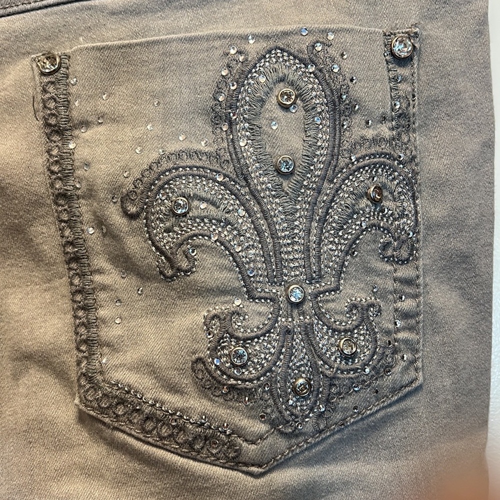 Earl Jeans 18W blinged out